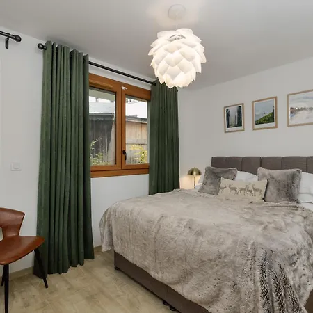 木屋 Le Faon - Morzine, Sleeps 9 莫尔济讷